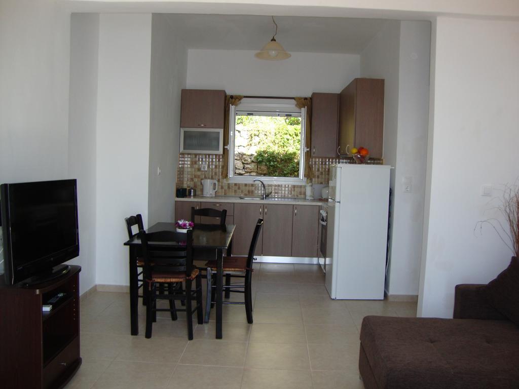 Fantasia Apartment Lakones Ngoại thất bức ảnh